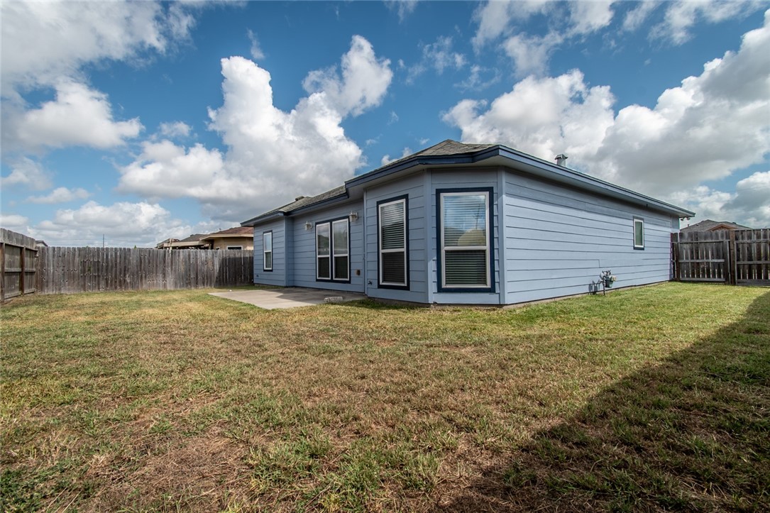 7225 Lake Serenity Drive Corpus Christi TX 78414