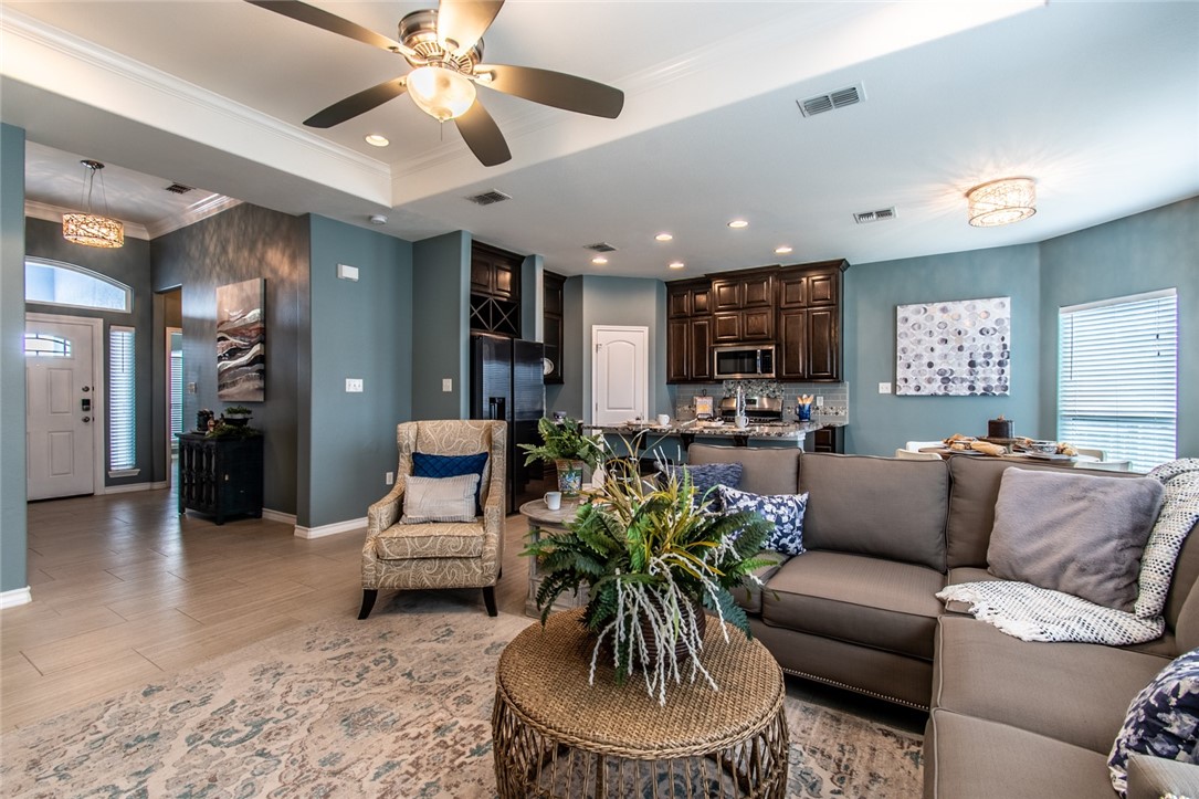7225 Lake Serenity Drive Corpus Christi TX 78414