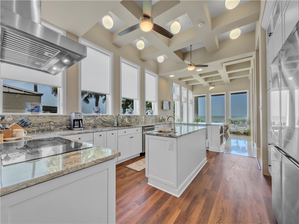 4734 Ocean Drive Corpus Christi TX 78412