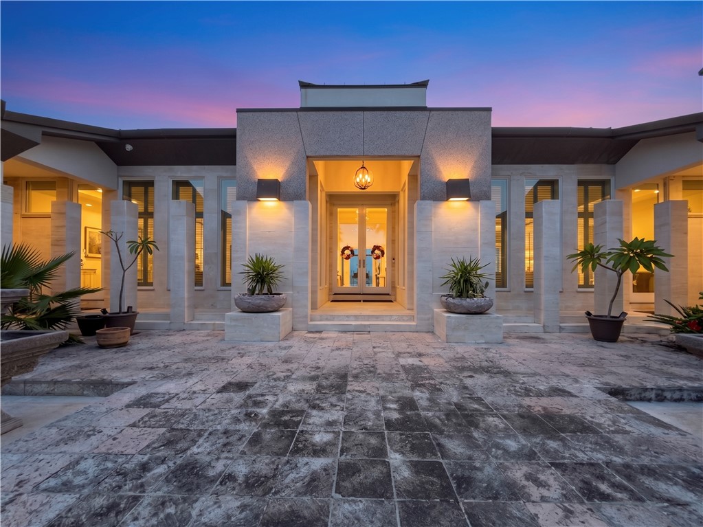 4734 Ocean Drive Corpus Christi TX 78412