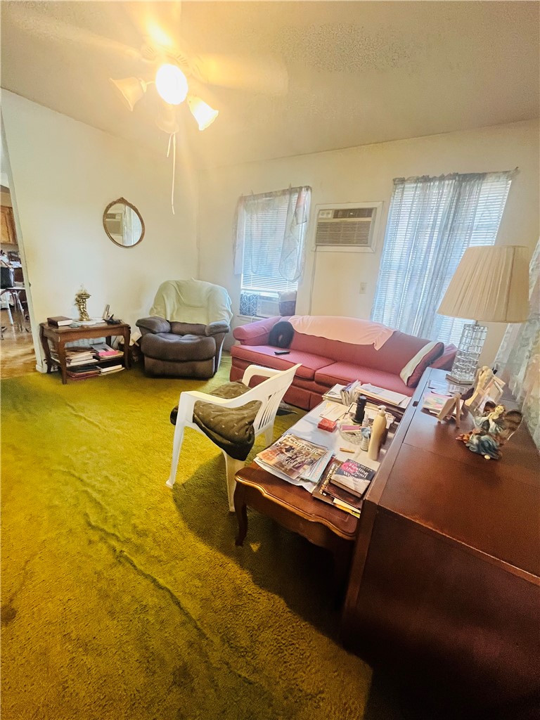215 Hiawatha Corpus Christi TX 78405
