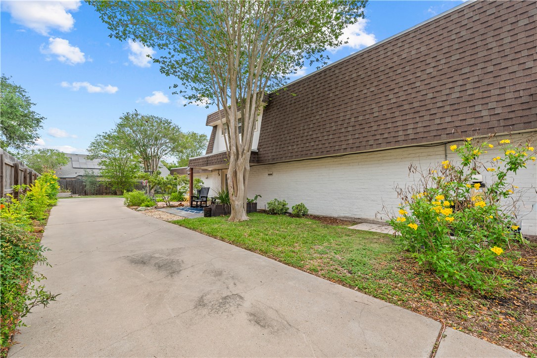 5318 River Oaks Drive Corpus Christi TX 78413