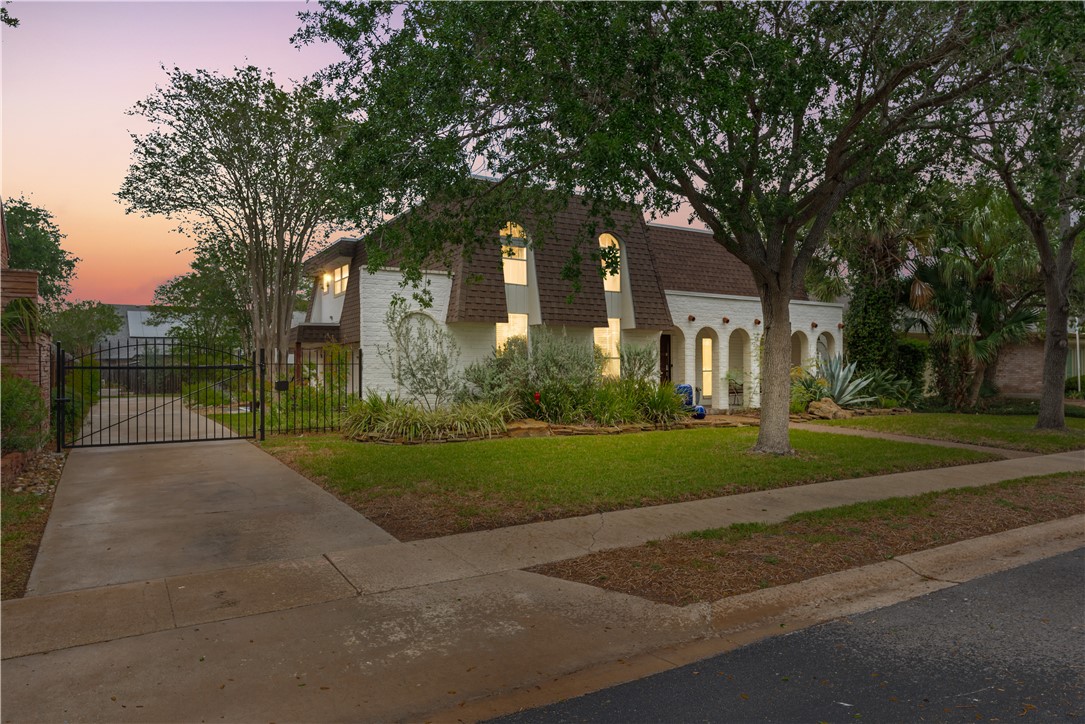 5318 River Oaks Drive Corpus Christi TX 78413
