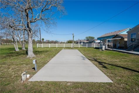 2222 Demory Lane Aransas Pass TX 78336