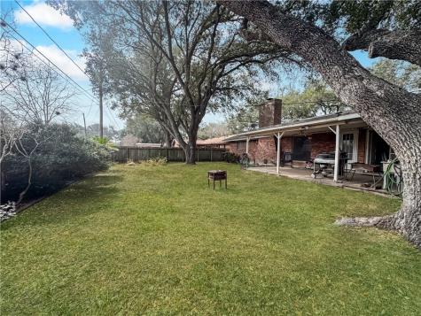 1600 Fairdale Street Alice TX 78332