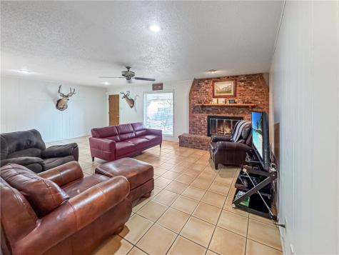 1600 Fairdale Street Alice TX 78332