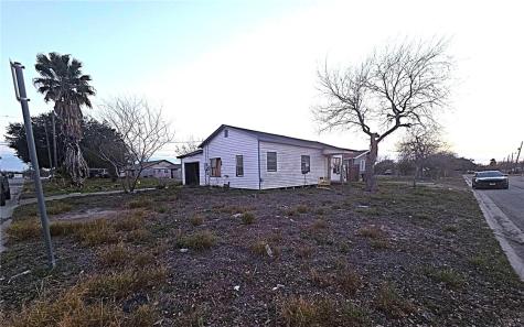 921 E A Avenue Kingsville TX 78363