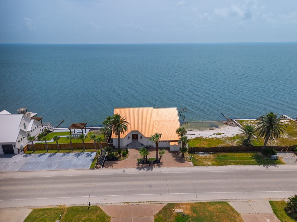 1840 Bay Shore Drive Rockport TX 78382
