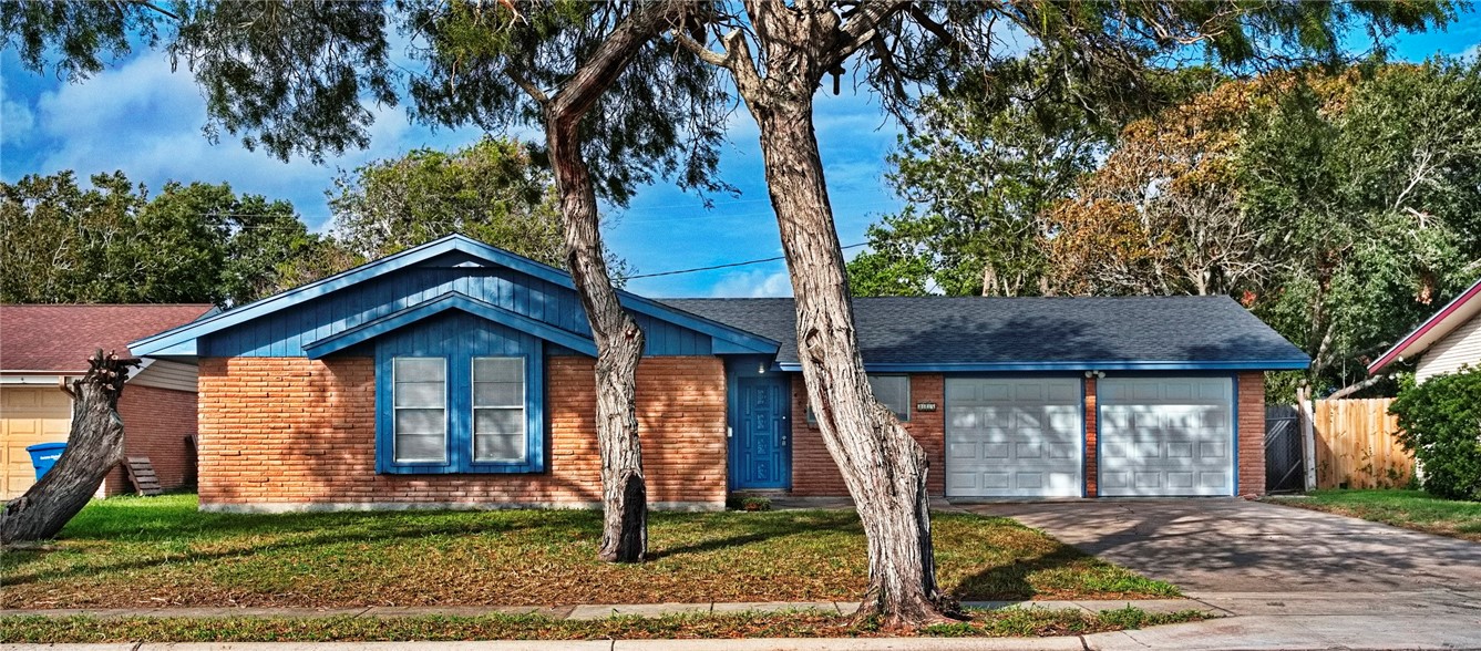 825 Belmeade Drive Corpus Christi TX 78412