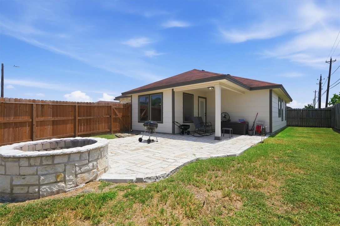7201 Lake Tranquility Drive Corpus Christi TX 78414
