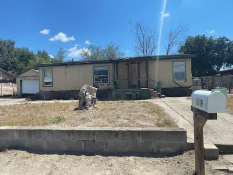 209 S Terrell Street Falfurrias TX 78355