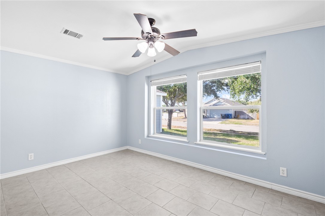 1510 Oak Harbor Drive Corpus Christi TX 78418