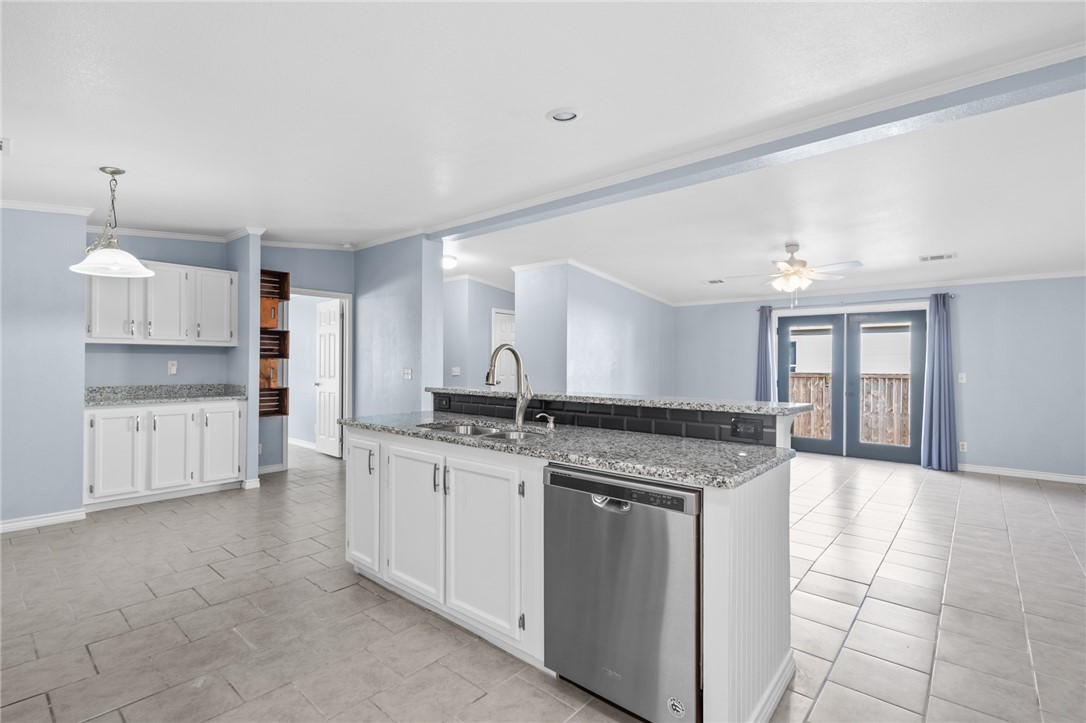 1510 Oak Harbor Drive Corpus Christi TX 78418