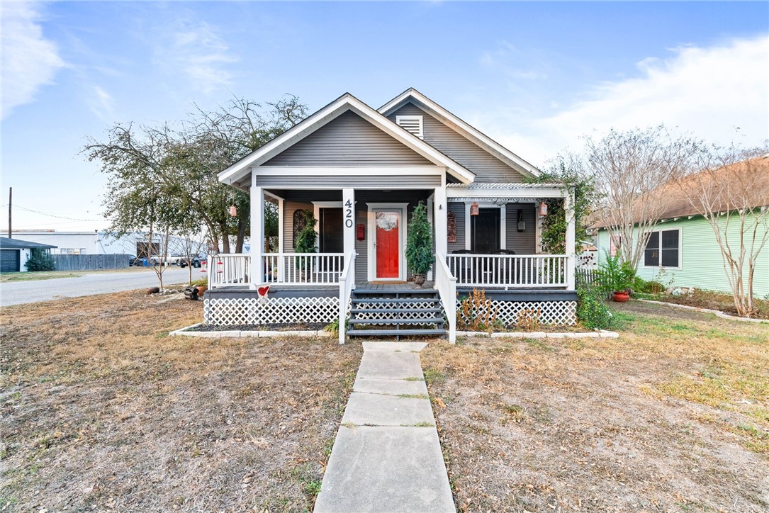 420 W Borden Street Sinton TX 78387