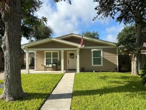 315 E Lee Avenue Kingsville TX 78363