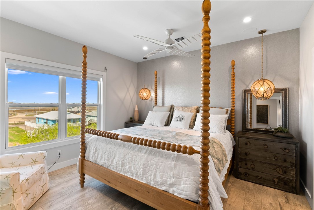 124 Channelview Rockport TX 78382