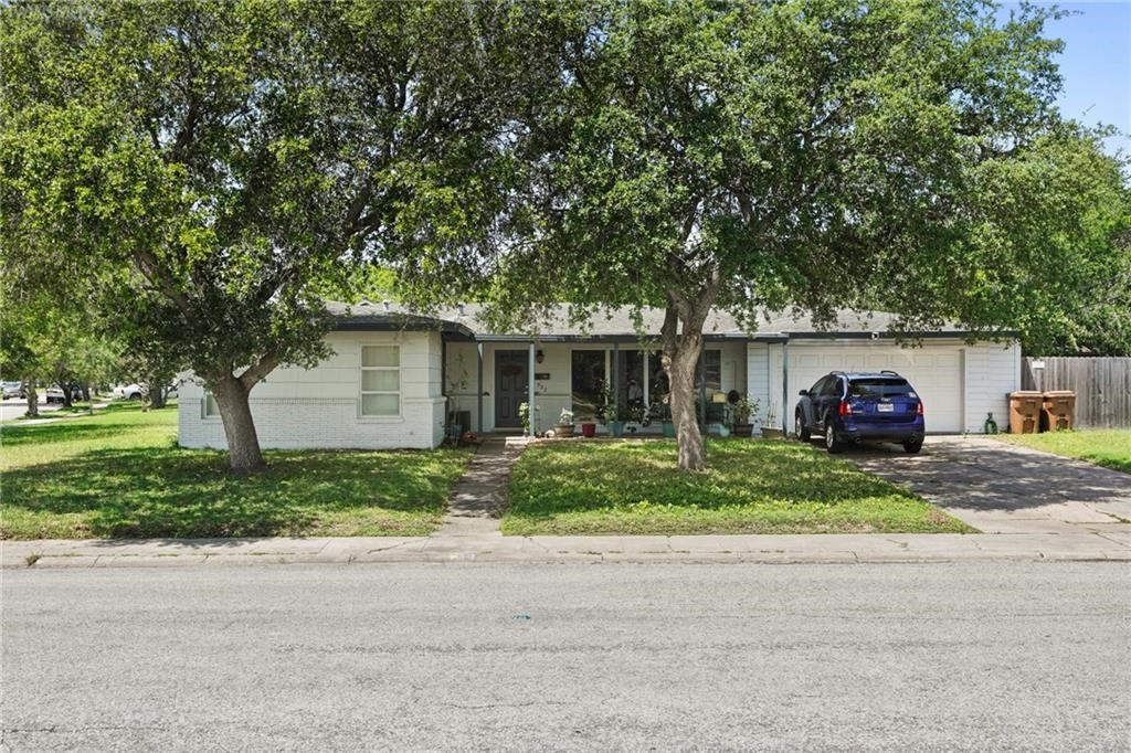 902 Cunningham Street Corpus Christi TX 78411