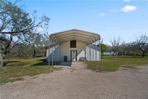 12318 Highway 359 Sandia TX 78383