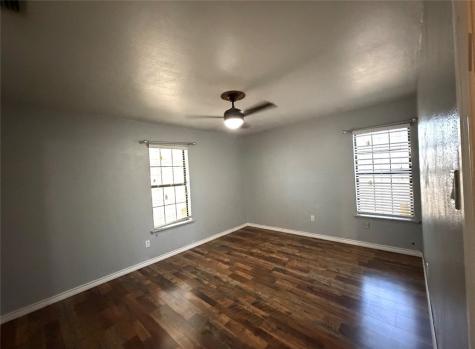 401 Parklane Street Freer TX 78357