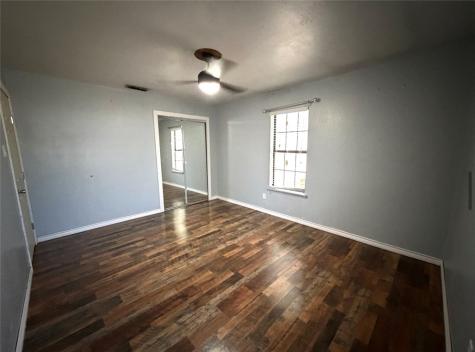 401 Parklane Street Freer TX 78357
