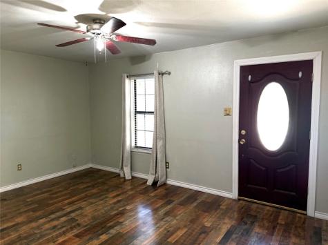 401 Parklane Street Freer TX 78357