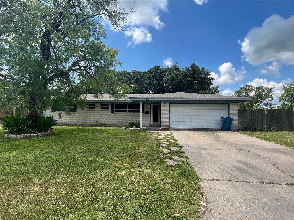 631 Short Street Sinton TX 78387