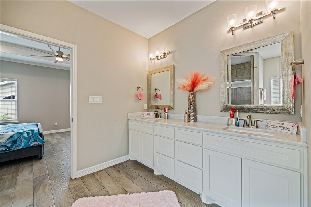 15433 Finistere Corpus Christi TX 78418