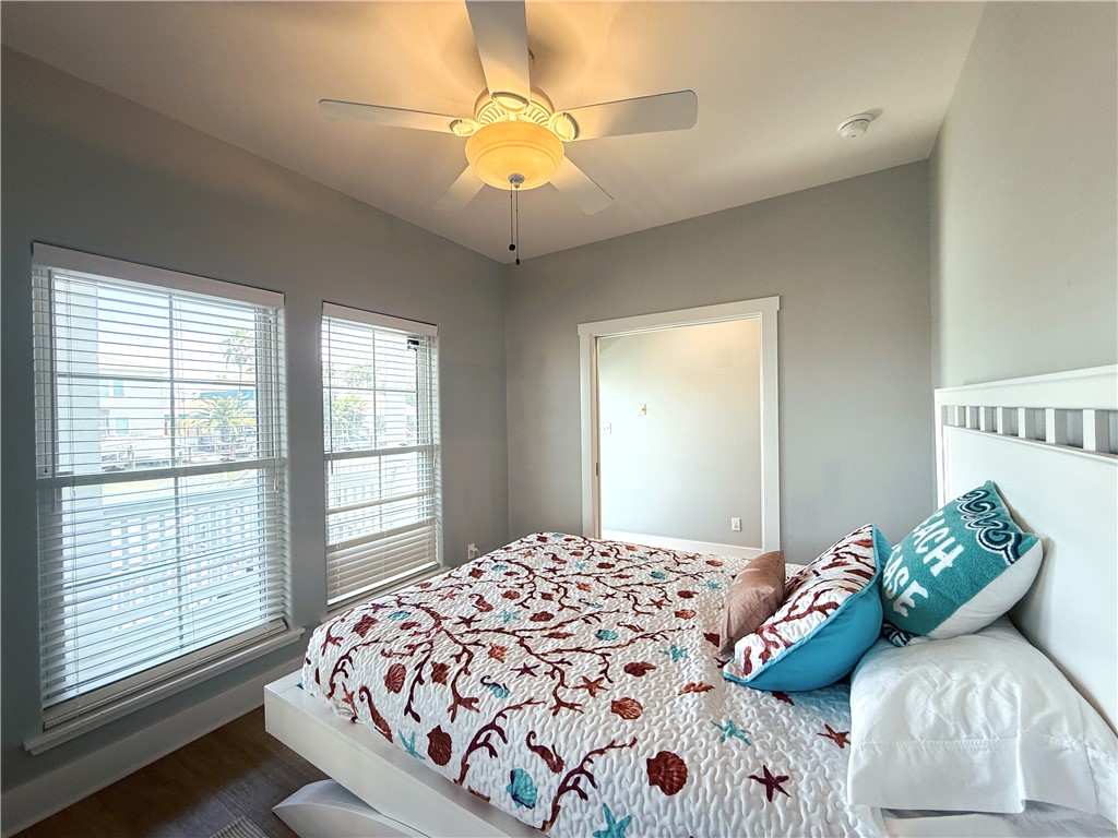 480 Bayside Drive Port Aransas TX 78373
