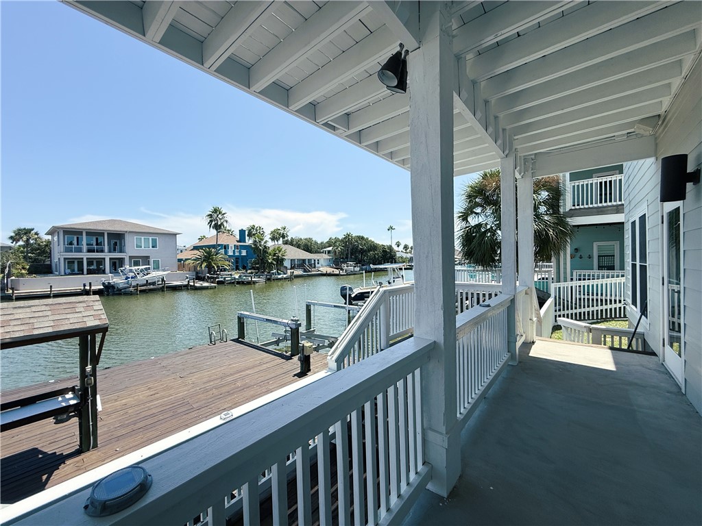 480 Bayside Drive Port Aransas TX 78373