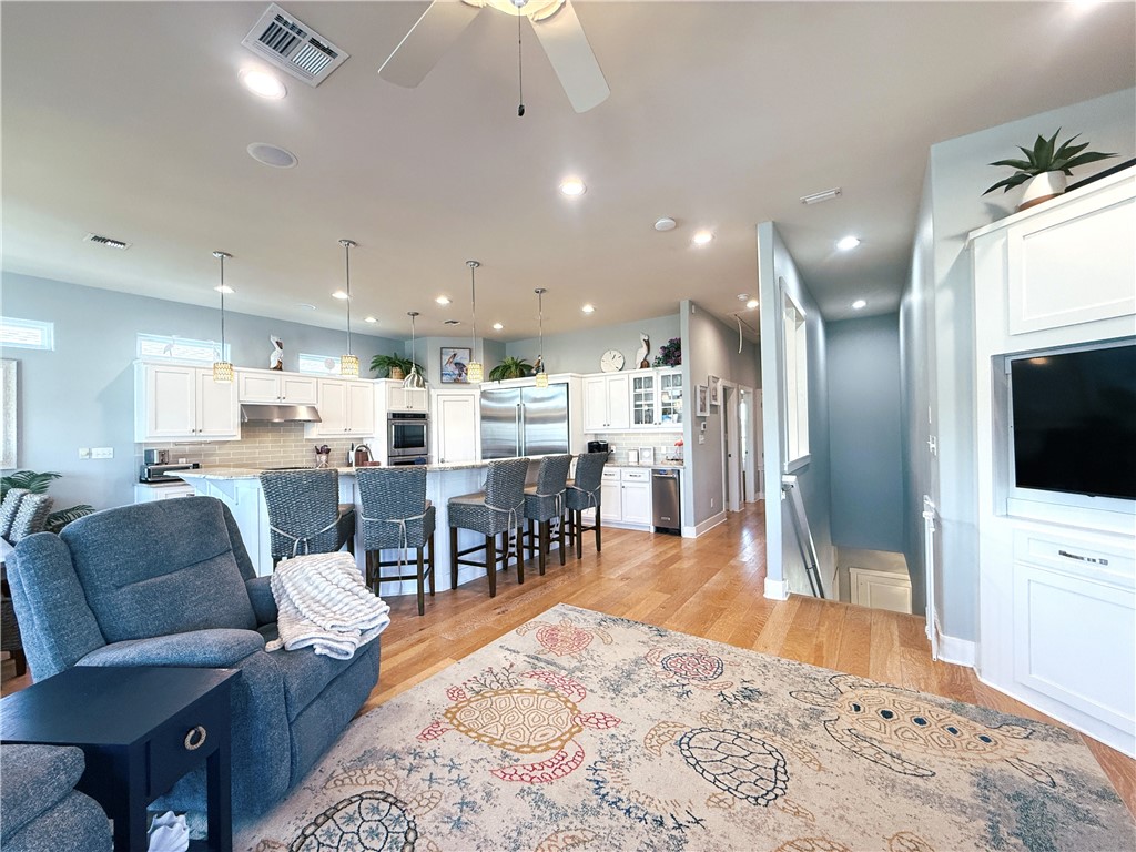 480 Bayside Drive Port Aransas TX 78373