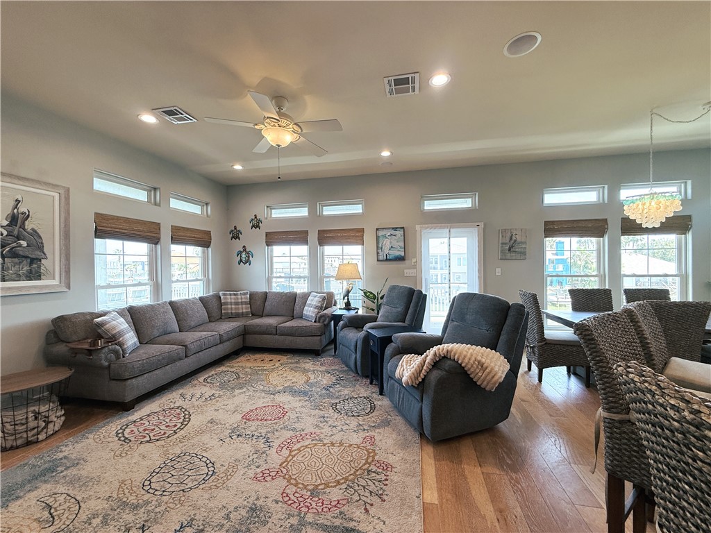480 Bayside Drive Port Aransas TX 78373