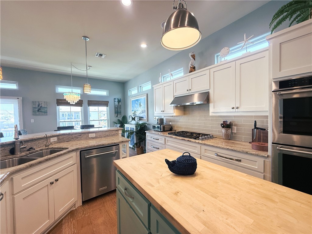 480 Bayside Drive Port Aransas TX 78373