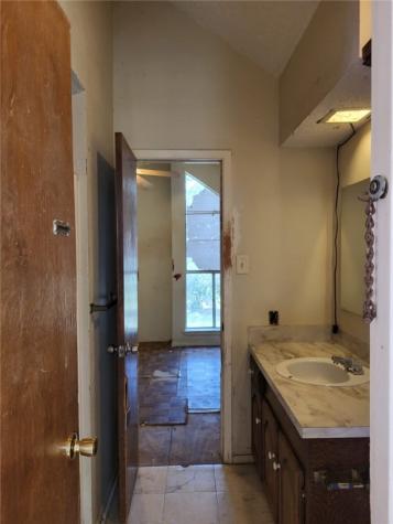 2524 Tierra Oriente Corpus Christi TX 78415