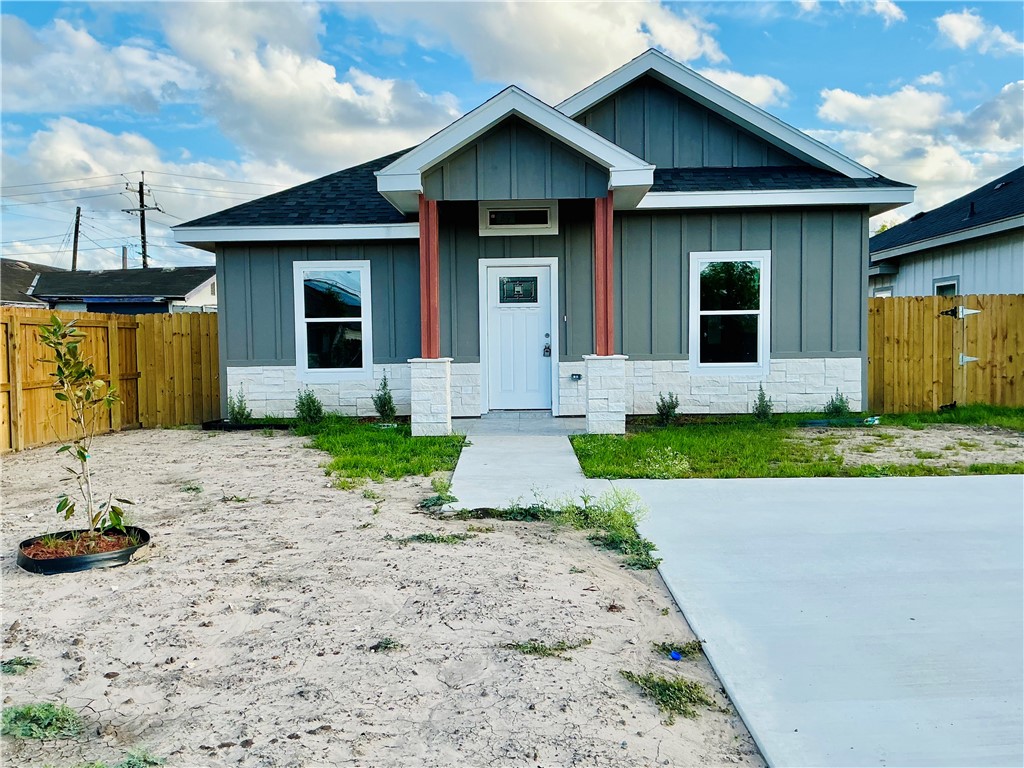 505 W Ragland Kingsville TX 78363
