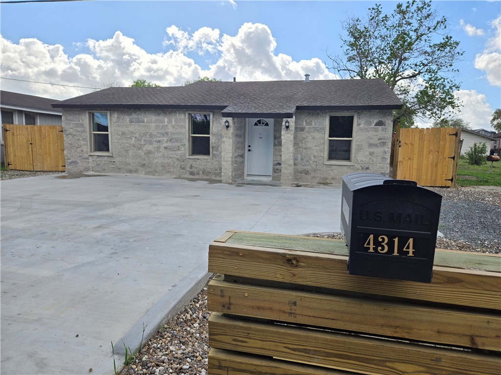 4314 Leonard Drive Corpus Christi TX 78410