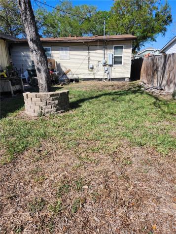 2217 Roslyn Street Corpus Christi TX 78416