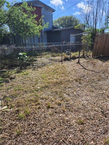 2217 Roslyn Street Corpus Christi TX 78416
