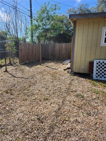2217 Roslyn Street Corpus Christi TX 78416