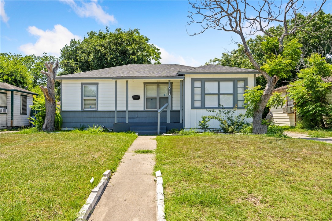 4447 Naples Street Corpus Christi TX 78415