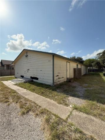 852 S Whitney Street Aransas Pass TX 78336