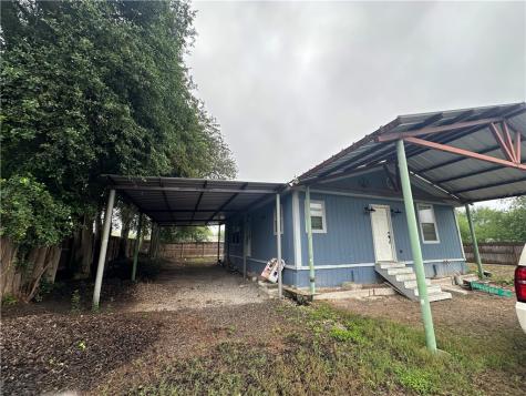 2405 Cox Street Beeville TX 78102