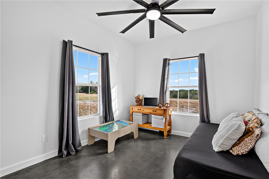 185 Pr 7460 Kenedy TX 78119