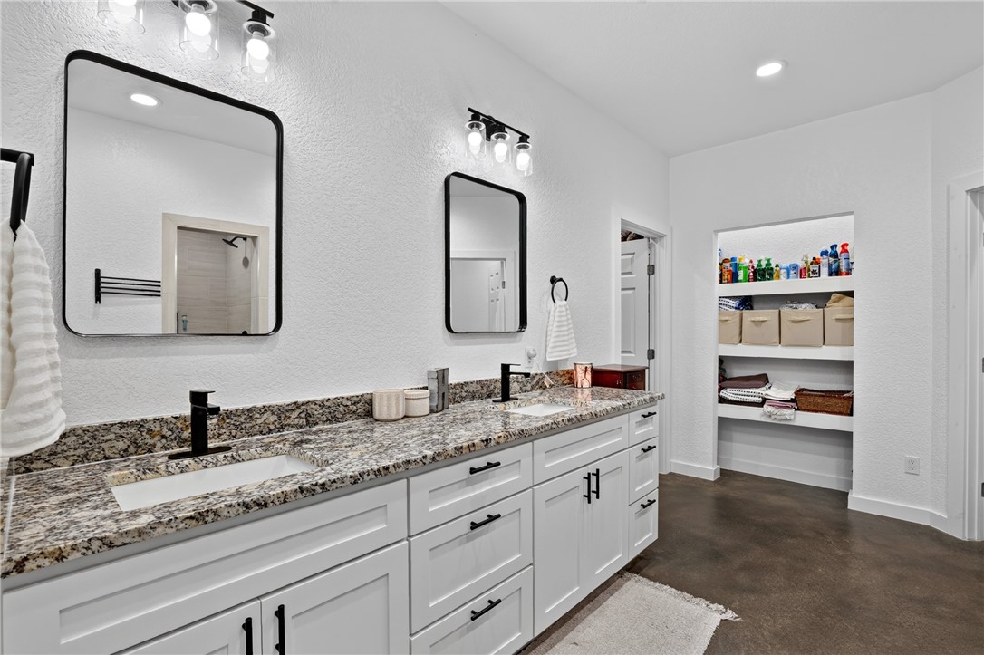185 Pr 7460 Kenedy TX 78119