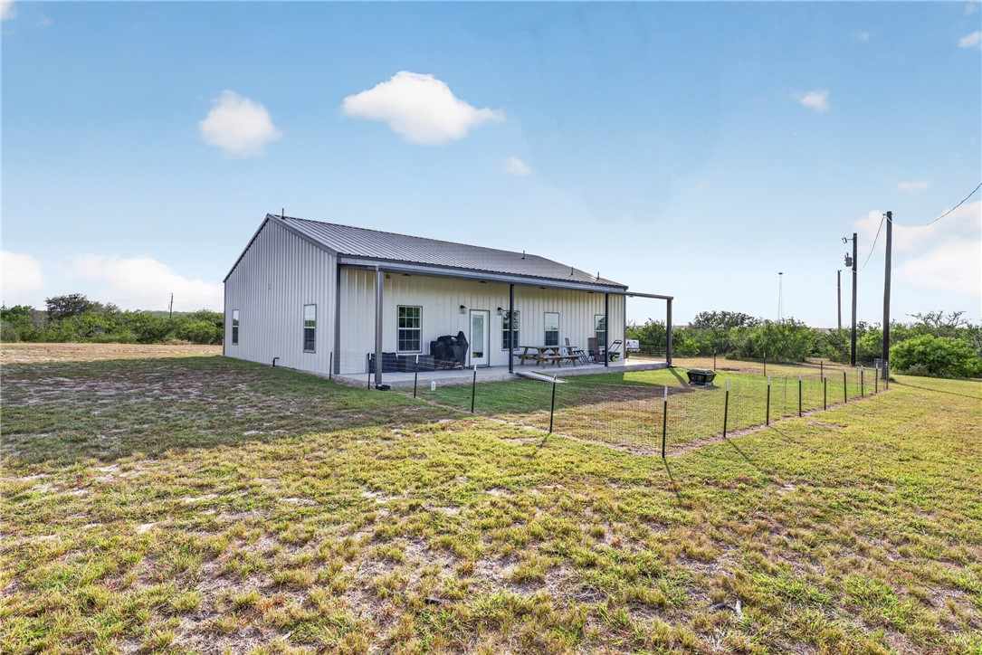185 Pr 7460 Kenedy TX 78119