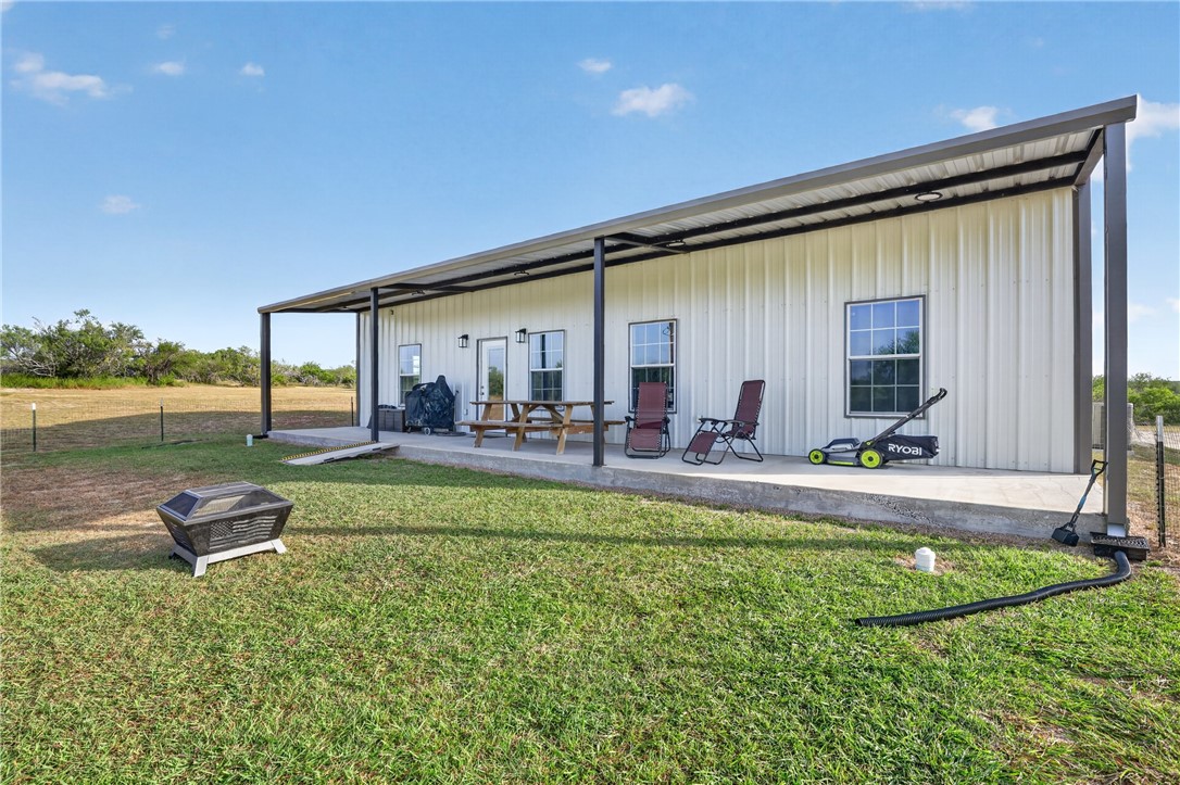 185 Pr 7460 Kenedy TX 78119