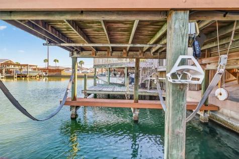 15222 Isla Pinta Court Corpus Christi TX 78418