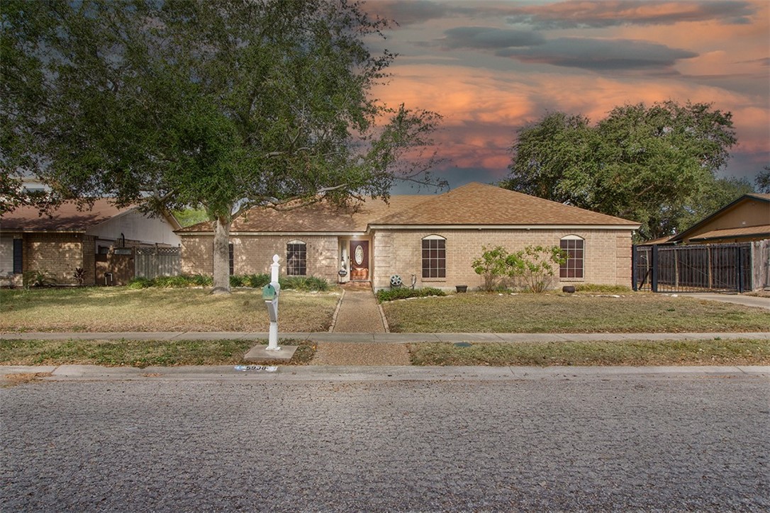 5938 Crooked Creek Drive Corpus Christi TX 78414