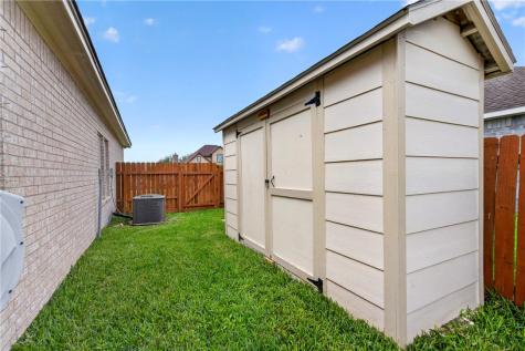 1806 Margaret Kingsville TX 78363