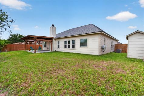 1806 Margaret Kingsville TX 78363
