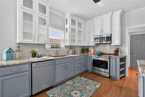 1806 Margaret Kingsville TX 78363